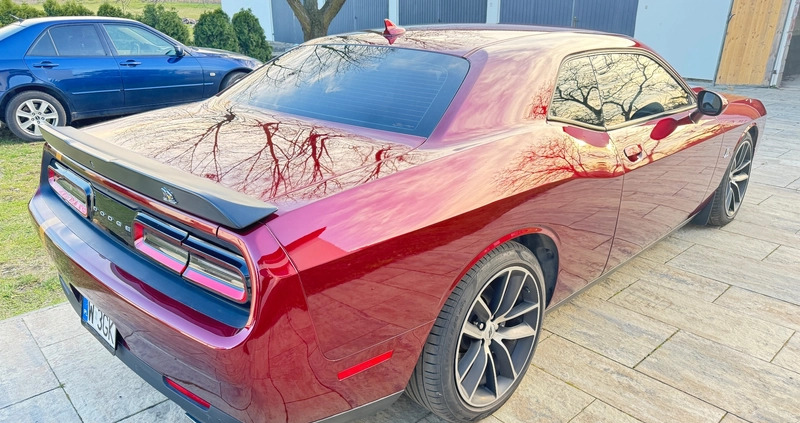 Dodge Challenger cena 130000 przebieg: 131000, rok produkcji 2017 z Wrocław małe 211